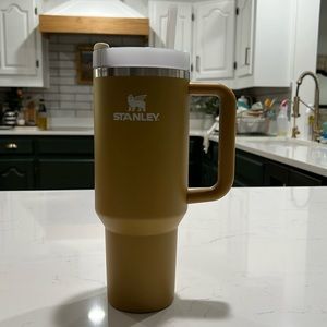 40 oz Stanley